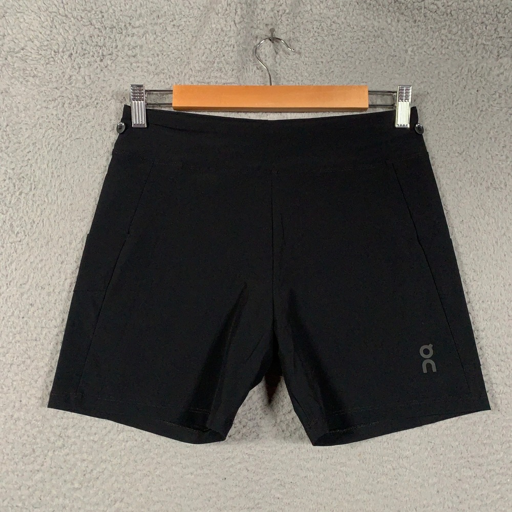 On Running Hybrid Shorts Mens Medium Black Athletic Training Performance Gym 6"